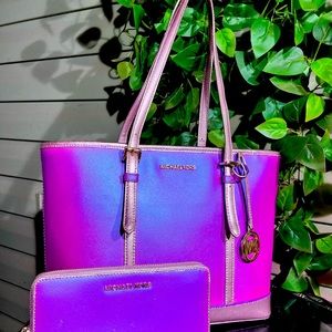 IRIDESCENT Fushia & MIRRORED Mauve Leather Large Michael Kors Purse & Wallet